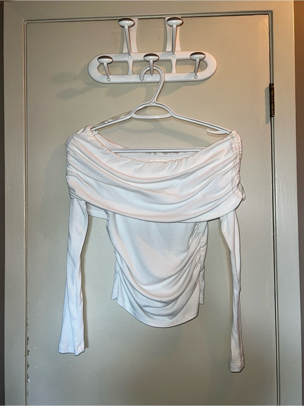 Active USA White Off-Shoulder Ruched Long Sleeve Top